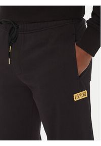 Versace Jeans Couture Spodnie dresowe 78GAAT08 Czarny Regular Fit. Kolor: czarny. Materiał: bawełna #5