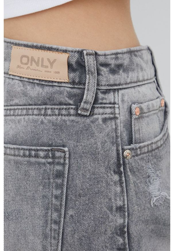 only - Only szorty jeansowe damskie kolor szary gładkie high waist. Okazja: na co dzień. Stan: podwyższony. Kolor: szary. Materiał: jeans. Wzór: gładki. Styl: casual