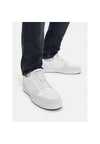 Sneakersy Emporio Armani. Kolor: biały #1