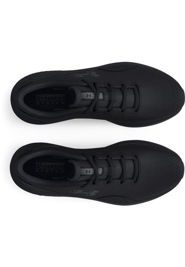Buty do biegania Under Armour Charged Surge 4. Kolor: czarny. Materiał: materiał, syntetyk, tkanina. Szerokość cholewki: normalna