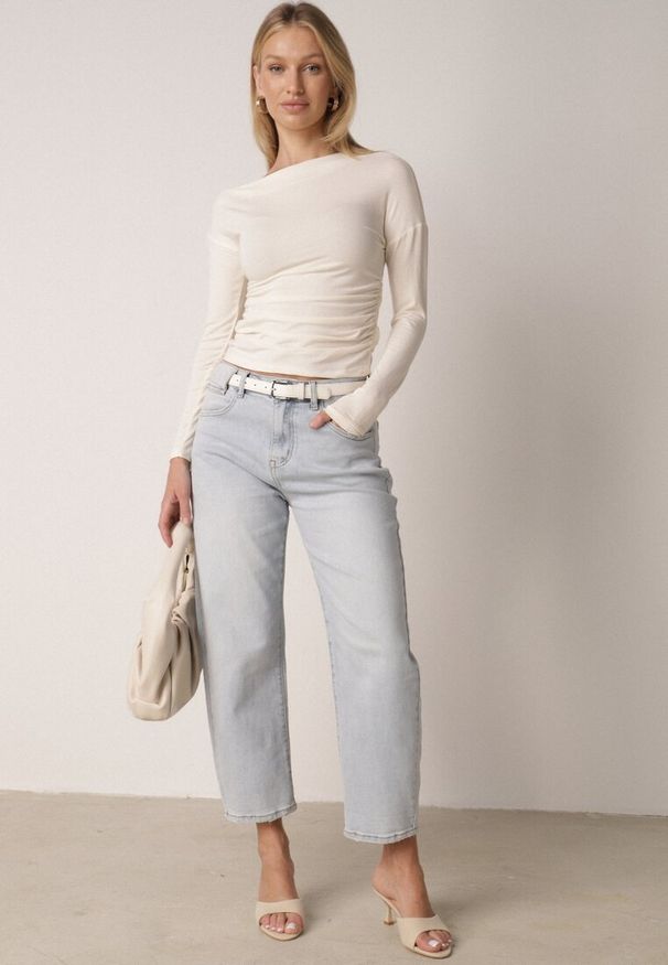 Born2be - Beżowa Bluzka z Bawełną i Wiskozą Ozdobiona Marszczeniem Alexareo. Kolor: beżowy. Materiał: wiskoza, bawełna. Wzór: aplikacja