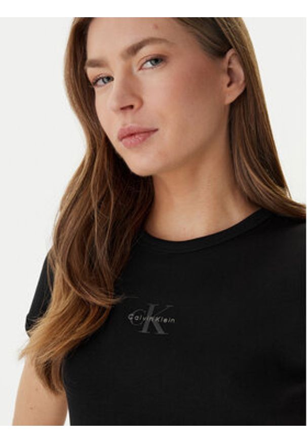 Calvin Klein Jeans Sukienka codzienna Monologo Baby LV047F241G Czarny Slim Fit. Okazja: na co dzień. Kolor: czarny. Materiał: bawełna. Typ sukienki: proste. Styl: casual