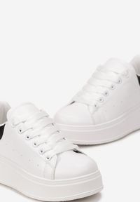 Renee - Białe Sneakersy przed Kostkę na Grubej Podeszwie Arionn. Wysokość cholewki: przed kostkę. Kolor: biały. Materiał: jeans