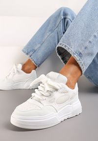 Born2be - Białe Sneakersy na Grubej Podeszwie z Ozdobnym Sznurowaniem Aqulli. Kolor: biały. Materiał: jeans. Obcas: na platformie #1