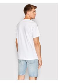 Levi's® T-Shirt 16143-0012 Biały Relaxed Fit. Kolor: biały. Materiał: bawełna #5