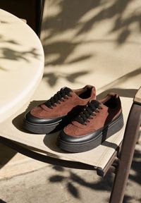 Born2be - Brązowe Sneakersy VICES na Platformie w Stylu lat 90. Donah. Kolor: brązowy. Sezon: lato. Obcas: na platformie #1