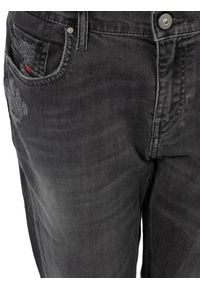 Diesel Jeansy "Belthy-Ankle-D" | 00SA320-69BH | Kobieta | Czarny. Okazja: na co dzień. Kolor: czarny. Długość: krótkie. Styl: klasyczny, elegancki, casual