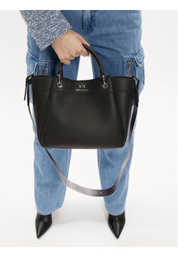 Armani Exchange Torebka 942911 CC783 00020 Czarny. Kolor: czarny. Materiał: skórzane