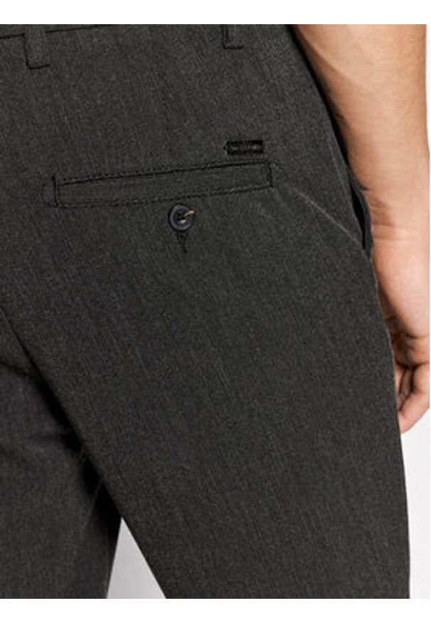 Jack & Jones Chinosy Marco 12193553 Szary Slim Fit. Kolor: szary. Materiał: syntetyk