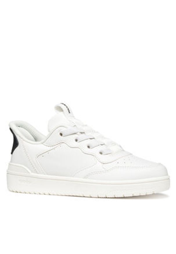 Geox Sneakersy J65NRA 05415 C0404 D 2 Biały. Kolor: biały. Materiał: skóra