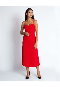 Dursi - Czerwona Midi Sukienka na Cienkich Ramiączkach. Kolor: czerwony. Materiał: poliester. Długość rękawa: na ramiączkach. Długość: midi