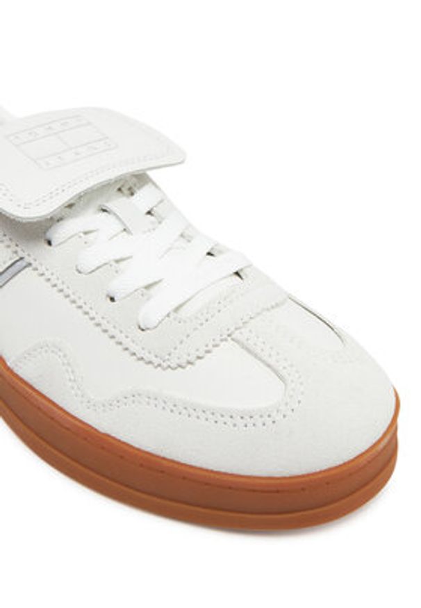 Tommy Jeans Sneakersy The Greenwich Flap EN0EN02715 Biały. Kolor: biały. Materiał: zamsz, skóra