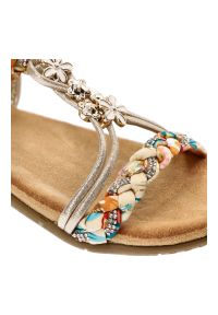 Złote Sandały Artiker Eleganckie Obuwie Damskie. Okazja: na spacer. Zapięcie: pasek. Kolor: złoty. Materiał: materiał. Wzór: paski, aplikacja. Sezon: lato. Styl: elegancki #7