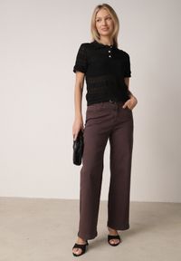 Born2be - Czarna Szydełkowa Bluzka z Wiskozy z Guzikami i Kołnierzykiem Calime. Okazja: na co dzień. Kolor: czarny. Materiał: wiskoza. Styl: casual, klasyczny #4