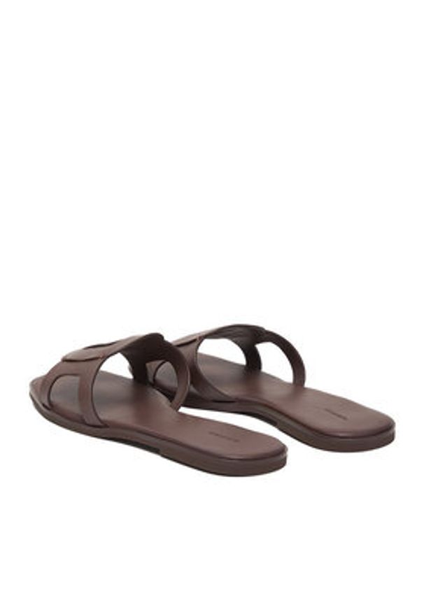 Gino Rossi - GINO ROSSI Klapki C-V2320-15-1 Brązowy. Kolor: brązowy. Materiał: skóra