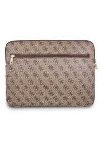 Guess 4G Uptown Computer Sleeve 13'' brązowe. Kolor: brązowy. Materiał: skóra. Wzór: aplikacja. Styl: elegancki