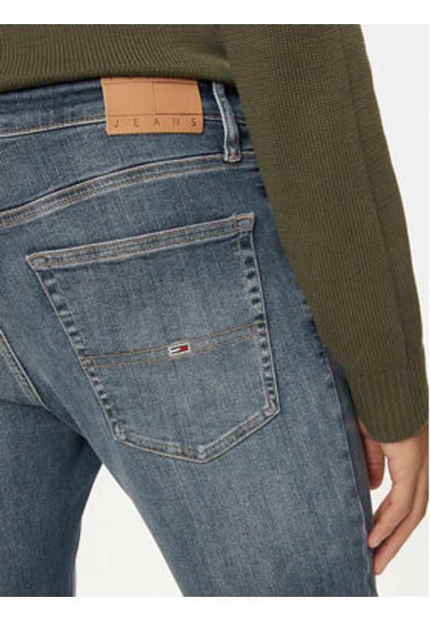 Tommy Jeans Jeansy Austin DM0DM20401 Niebieski Slim Fit. Kolor: niebieski