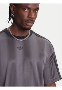 Adidas - adidas T-Shirt adicolor Jacquard JW5880 Szary Loose Fit. Kolor: szary. Materiał: syntetyk #2