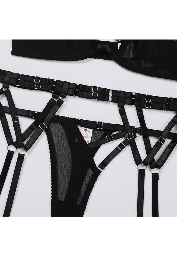 Intica - Komplet bielizny harness z elastycznymi paskami na romantyczny wieczór Hemlata. Kolor: różowy. Materiał: materiał