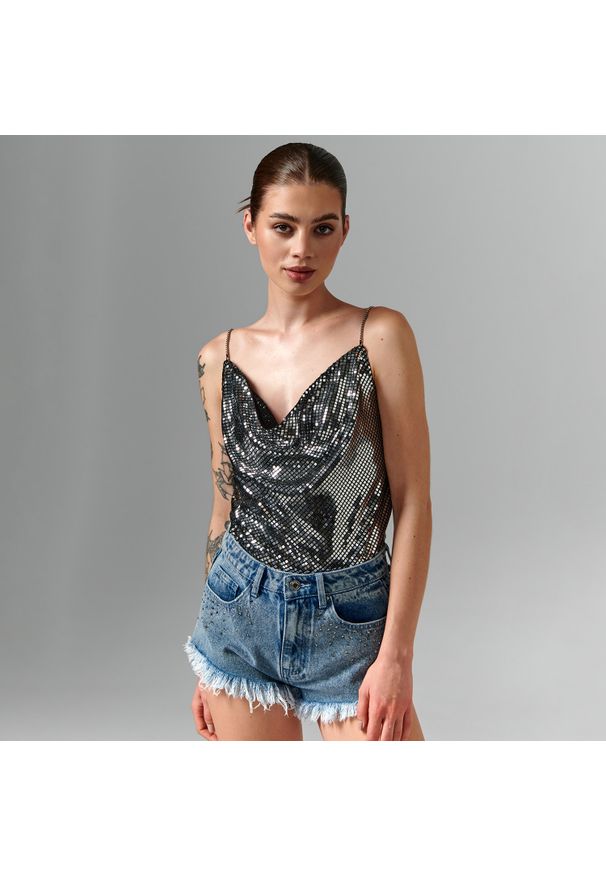 Sinsay - Top na ramiączkach - Srebrny. Kolor: srebrny. Długość rękawa: na ramiączkach