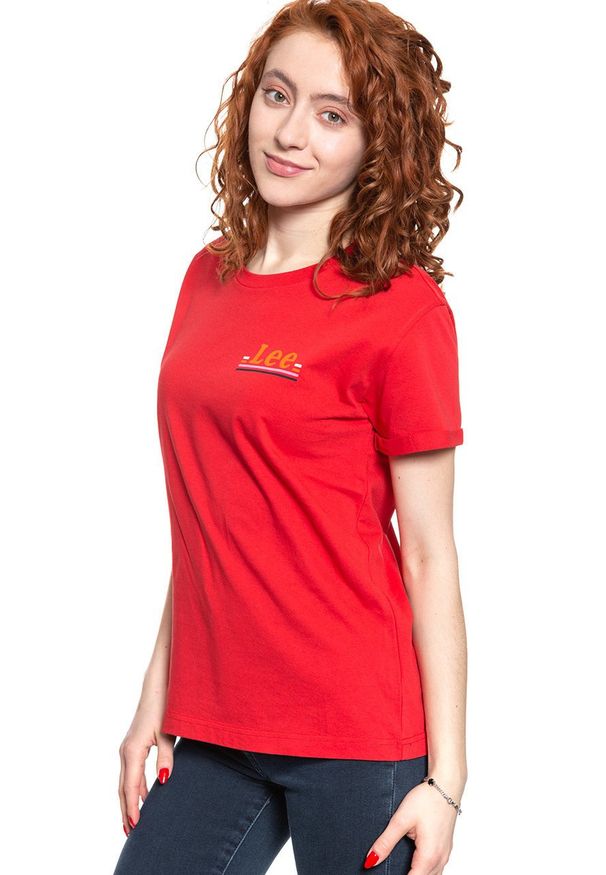 Lee - LEE T SHIRT DAMSKI CHEST LOGO TEE WARP RED L43ZFEKG 112109773. Wzór: nadruk