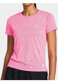 Under Armour - Koszulka fitness damska UNDER ARMOUR 1382435 z krótkim rękawem. Kolor: różowy. Długość rękawa: krótki rękaw. Długość: krótkie. Sport: fitness