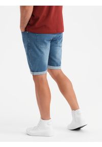 Ombre Clothing - Jeansowe szorty męskie z podwiniętą nogawką - niebieskie V2. Kolor: niebieski. Materiał: jeans. Wzór: aplikacja. Sezon: lato. Styl: klasyczny #7