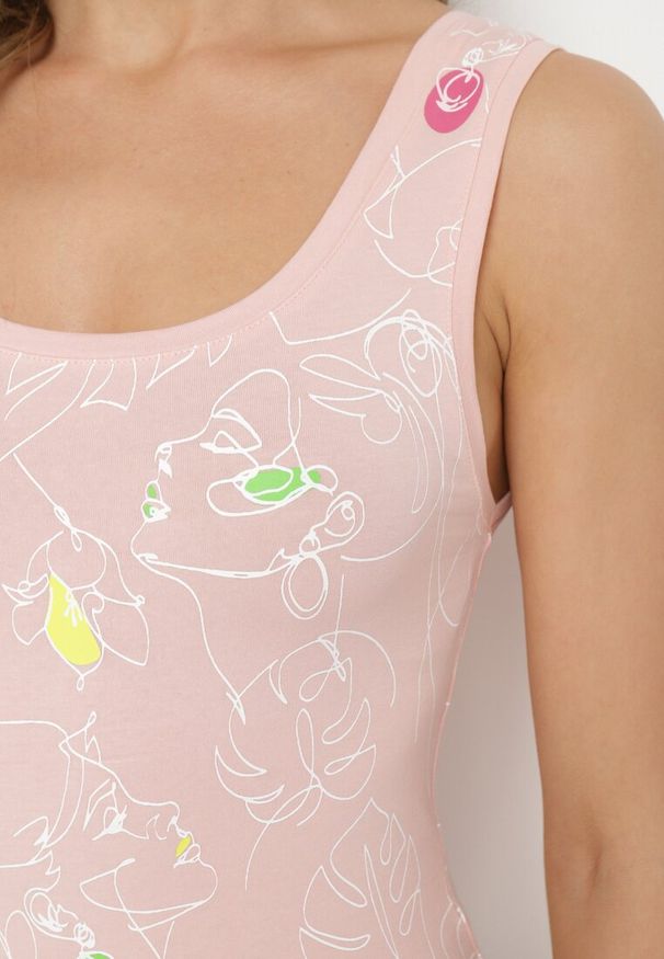 Born2be - Jasnoróżowy Top Bawełniany z Florystycznym Motywem Bileria. Kolor: różowy. Materiał: bawełna. Wzór: nadruk, aplikacja