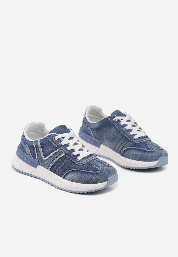 Born2be - Ciemnoniebieskie Sneakersy z Przetarciami na Piankowej Podeszwie Ninisela. Okazja: na co dzień, na spotkanie biznesowe, na spacer. Kolor: niebieski. Szerokość cholewki: normalna. Sezon: wiosna. Sport: turystyka piesza