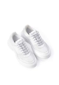 PREMIUM BASICS - Perforowane białe sneakersy SNOW PERFORATED. Nosek buta: okrągły. Kolor: biały. Materiał: jeans, materiał. Szerokość cholewki: normalna. Wzór: aplikacja, nadruk. Sezon: wiosna #4