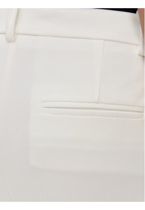 Pinko - PINKO Spodnie materiałowe 100155 A1L4 Z05 Biały Regular Fit. Kolor: biały. Materiał: wiskoza