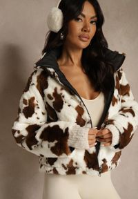 Renee - Czarna Pikowana Kurtka Dwustronna Ozdobiona Łaciatym Futerkiem Mevelliana. Okazja: na co dzień. Kolor: czarny. Materiał: futro. Wzór: aplikacja. Styl: casual #4