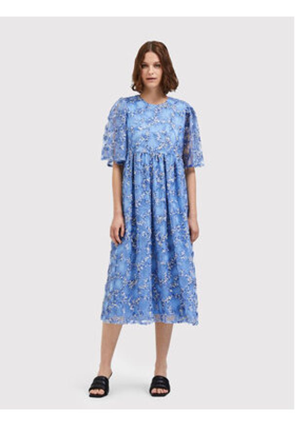 Selected Femme Sukienka koktajlowa Justine 16085467 Niebieski Loose Fit. Kolor: niebieski. Materiał: syntetyk. Styl: wizytowy