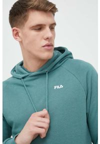 Fila bluza męska kolor zielony z kapturem gładka. Typ kołnierza: kaptur. Kolor: zielony. Materiał: bawełna, dzianina. Długość rękawa: raglanowy rękaw. Wzór: gładki #5