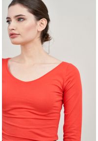Marie Zélie - Bluzka Inzolia czerwień wiosenna. Kolor: czerwony. Materiał: bawełna, dzianina, materiał, elastan, skóra. Długość rękawa: długi rękaw. Długość: długie. Sezon: wiosna #4