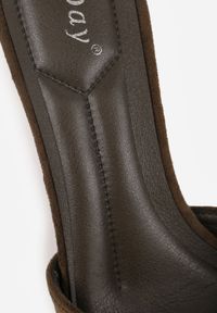 Born2be - Zielone Klapki na Lakierowanej Szpilce Felesh. Okazja: na co dzień. Kolor: zielony. Materiał: lakier. Styl: casual, elegancki, klasyczny #2