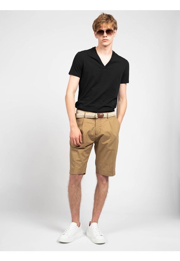 Antony Morato Szorty | MMSH00135 FA900118 | Mężczyzna | Beżowy. Okazja: na co dzień. Kolor: beżowy. Materiał: bawełna. Styl: casual