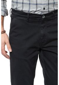 Wrangler - WRANGLER SPODNIE MĘSKIE CHINO DARK NAVY W16LA1XAE. Materiał: materiał #4