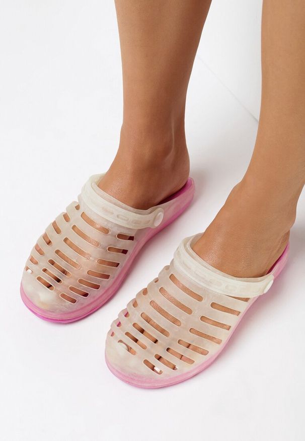 Born2be - Biało-Fuksjowe Klapki Agamene. Okazja: na co dzień. Kolor: biały. Materiał: guma. Styl: casual
