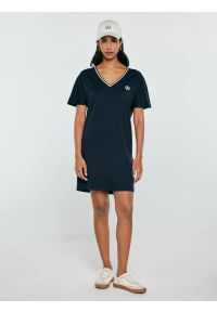 Big-Star - Sukienka damska dzianinowa z niewielkim haftem granatowa Zorkana 403. Okazja: na co dzień. Kolor: niebieski. Materiał: dzianina. Wzór: haft. Sezon: lato. Typ sukienki: sportowe. Styl: casual, klasyczny, sportowy. Długość: mini #1