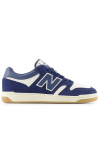 Buty New Balance BB480LPC - granatowe. Kolor: niebieski. Materiał: skóra, syntetyk, materiał. Szerokość cholewki: normalna. Sport: koszykówka