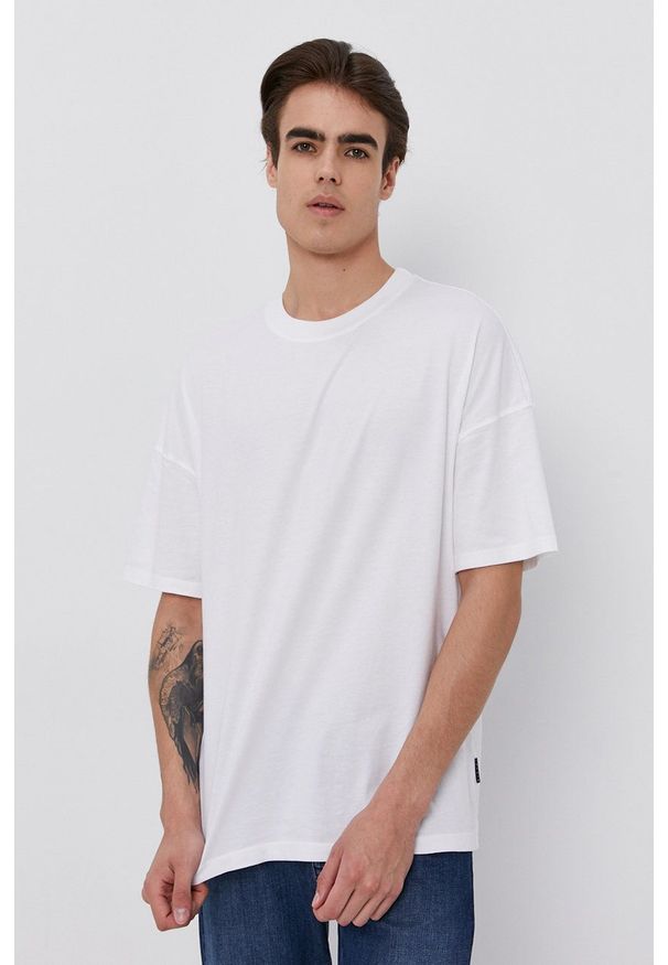 Sisley - T-shirt bawełniany. Kolor: biały. Materiał: bawełna. Wzór: gładki