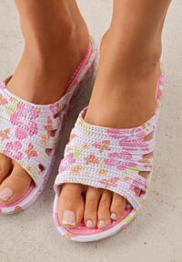 Born2be - Biało-Różowe Klapki Piankowe Basenowe na Grubej Podeszwie Mephistae. Okazja: na co dzień. Kolor: biały. Materiał: len, dresówka. Sezon: lato. Styl: wakacyjny, casual #4
