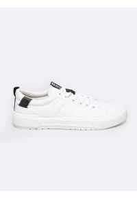 Big-Star - Sneakersy męskie białe NN174154 101. Okazja: na spacer. Kolor: biały. Materiał: materiał. Sezon: lato