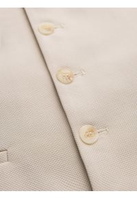 Ombre Clothing - Dopasowana elegancka męska kamizelka z elastanem i klapami – beżowa V2 OM-BLZV-0145 - XXL. Kolor: beżowy. Materiał: elastan. Wzór: gładki, jednolity. Styl: elegancki #6