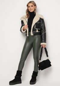 Born2be - Ciemnozielone Legginsy z Ekoskóry Ocieplane z Efektem Push-Up Labrisa. Okazja: na co dzień. Stan: podwyższony. Kolor: zielony. Materiał: materiał. Styl: elegancki, casual #3