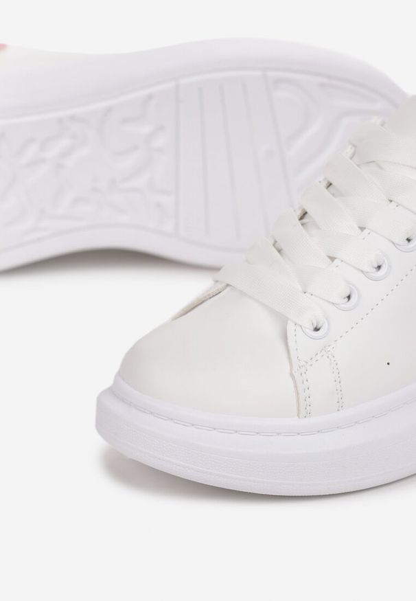 Born2be - Biało-Różowe Sneakersy na Grubej Podeszwie z Okrągłym Noskiem Naubrey. Nosek buta: okrągły. Kolor: biały