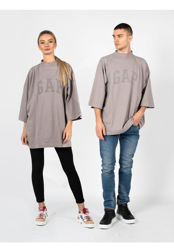 Yeezy Gap Engineered by Balenciaga - Yeezy Gap Engineered By Balenciaga T-Shirt "Dove" | 719615 TMVQ2 | Mężczyzna | Szary. Kolor: szary. Materiał: bawełna. Wzór: nadruk