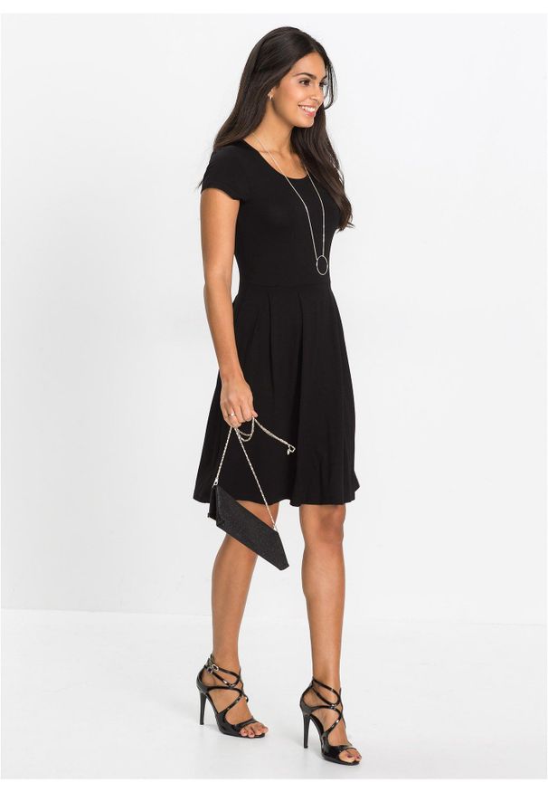 bonprix - Sukienka z dżerseju z mieszanki wiskozy. Kolor: czarny. Materiał: jersey, wiskoza. Długość rękawa: krótki rękaw. Wzór: gładki, nadruk, grochy, paski. Sezon: lato
