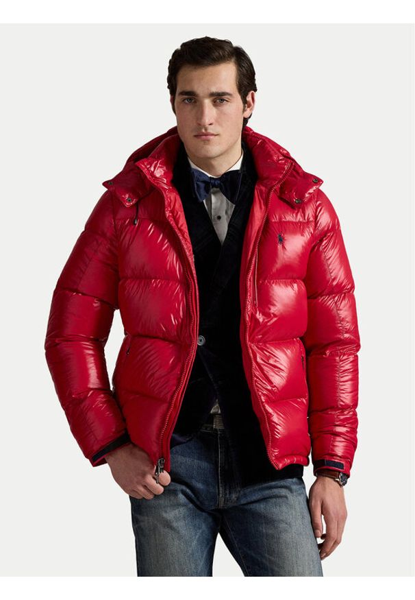 Polo Ralph Lauren Kurtka puchowa 710968281004 Czerwony Regular Fit. Typ kołnierza: polo. Kolor: czerwony. Materiał: syntetyk
